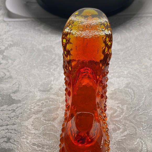 Fenton  Amberina hobnail cats head slipper. Glows under UV … - Picture 9 of 14